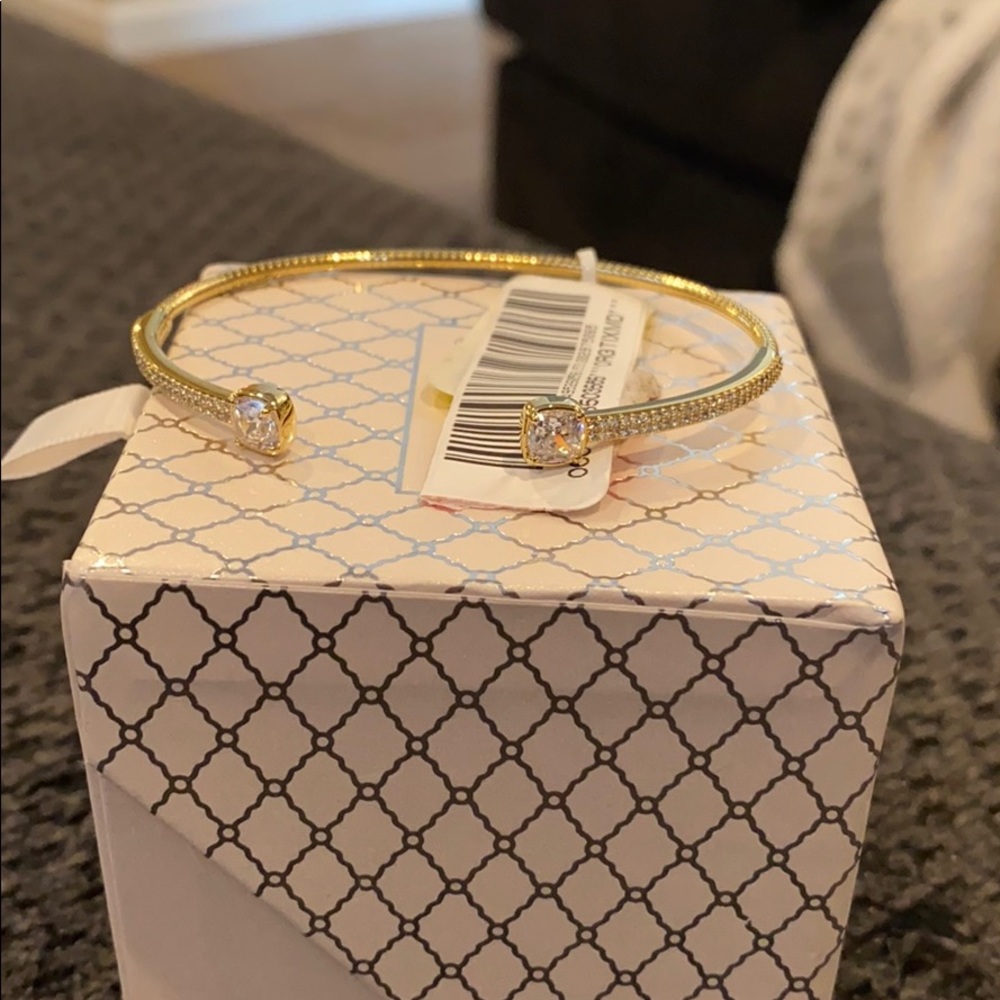Womens bracelet